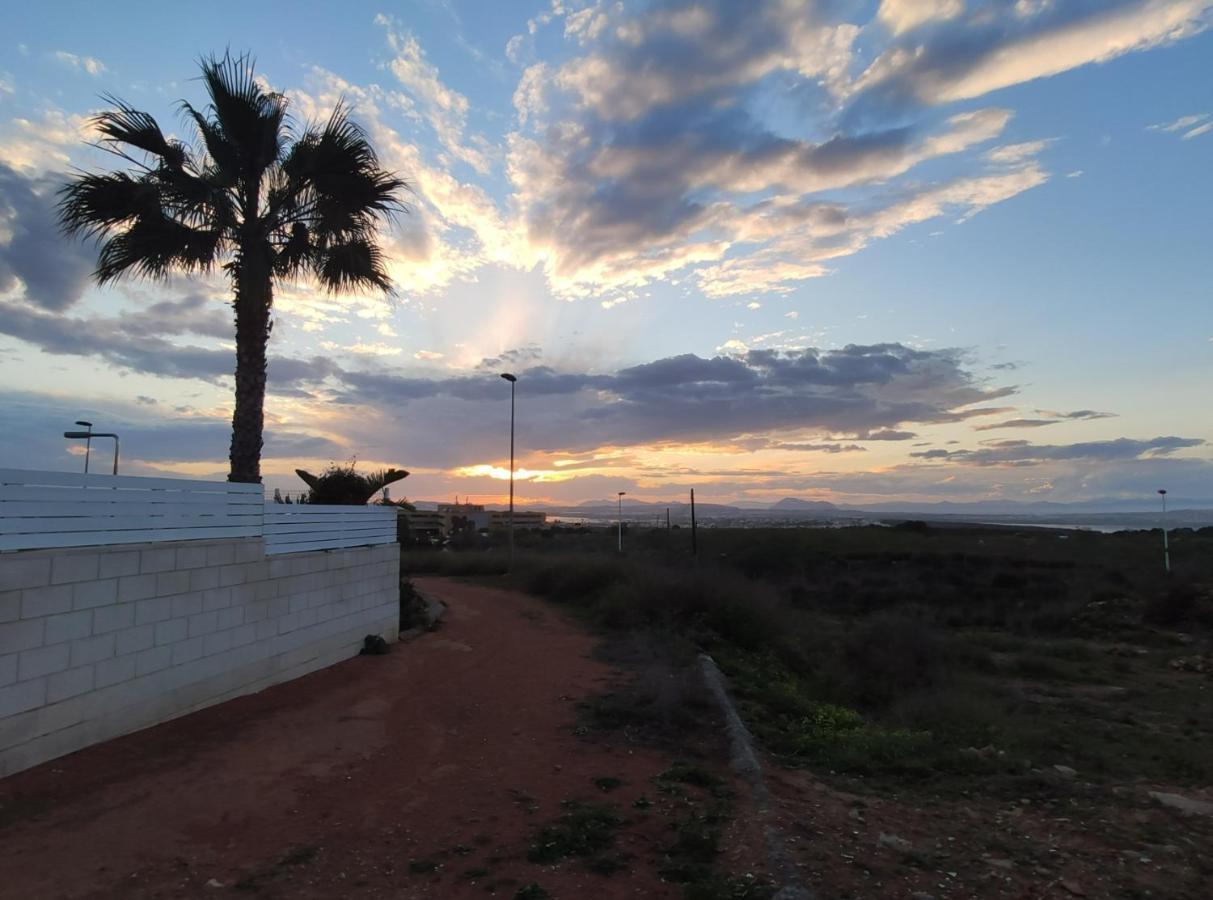 Apartamento Torre Zeus - La Mata Torrevieja Luaran gambar