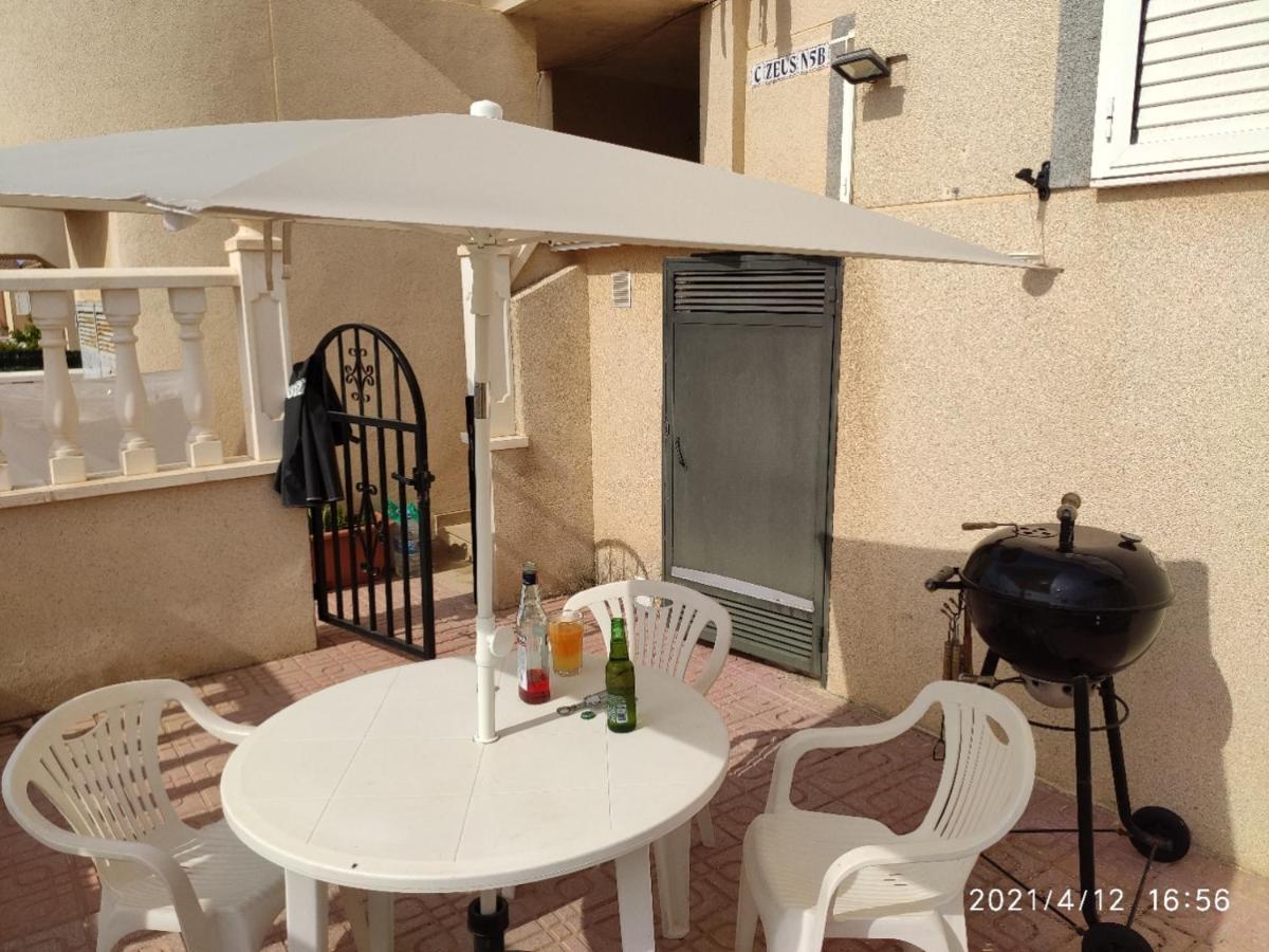 Apartamento Torre Zeus - La Mata Torrevieja Luaran gambar